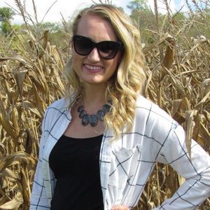 Meet your Posher, Annie